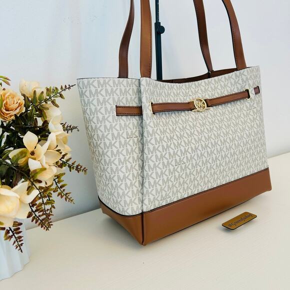 Michael Kors Purse Reed Large Logo Tote Bag Vanilla MK - Picture 3 of 9